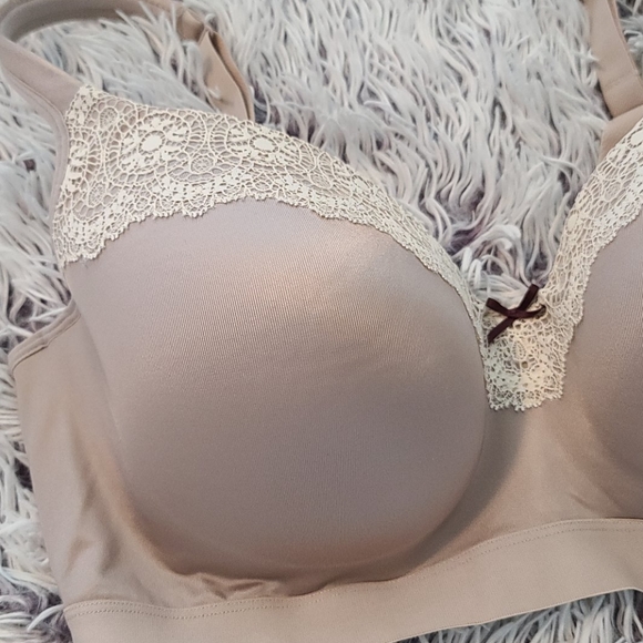 Cacique Modern Longline Bra w/Lace Trim - Picture 3 of 5